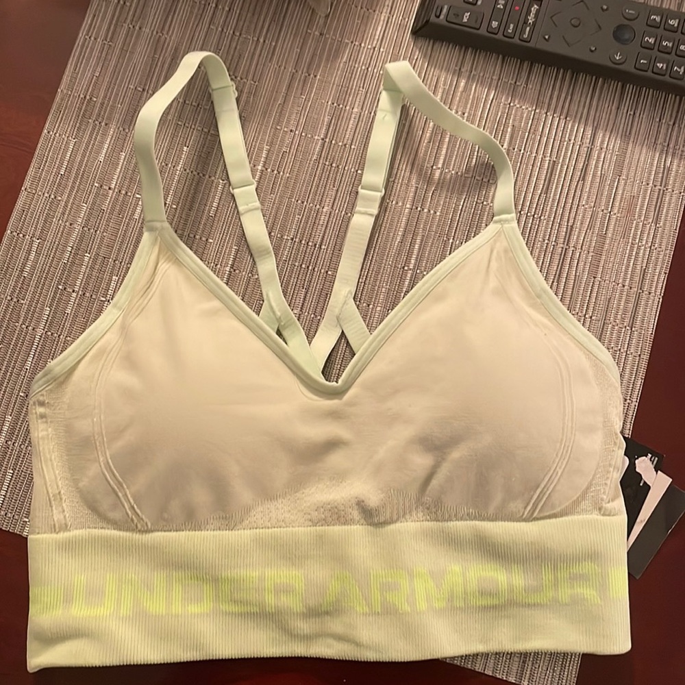 NWT Under Armour light Support Compression sports bra